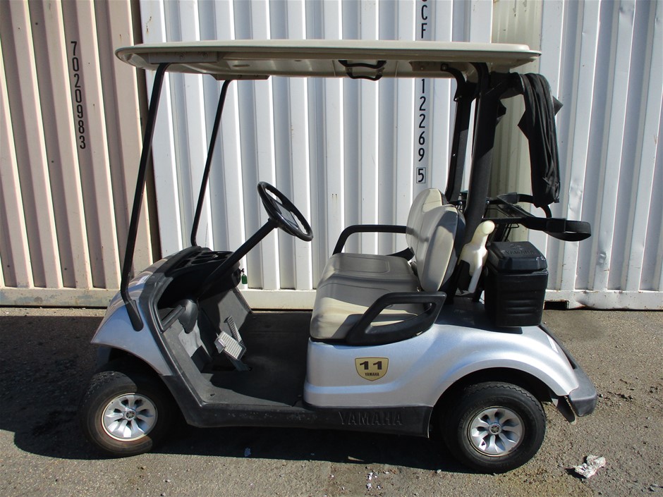 3mm 925 Silver Simulated Diamonds 18K Gold Filled Band Ring - Size 9