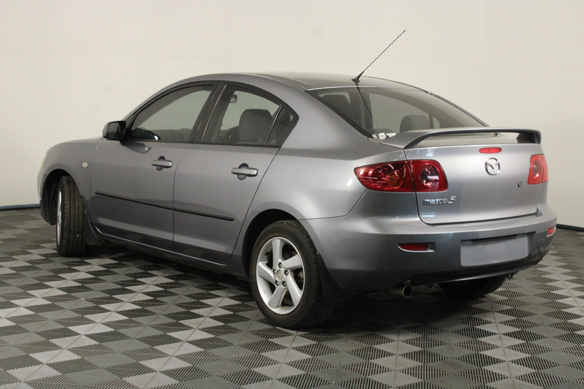 The NEW XC Ford Cobra Colour ``SILVER STUNNER`` 43mm COIN