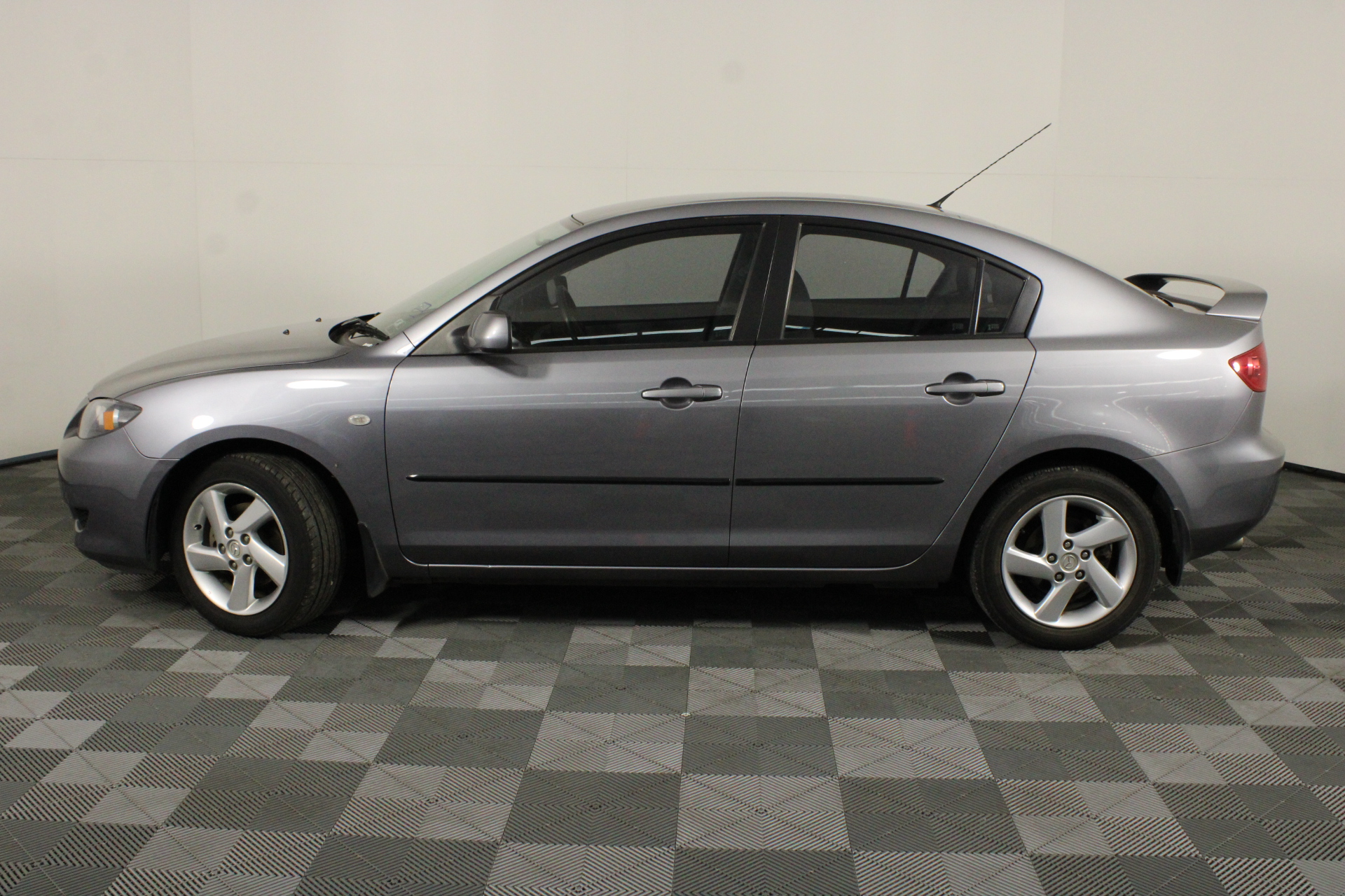 Scottsdale Gold 1/100oz 9999 Goldx 2, 1g Silver Bars x 2, 1g mint bar x 2