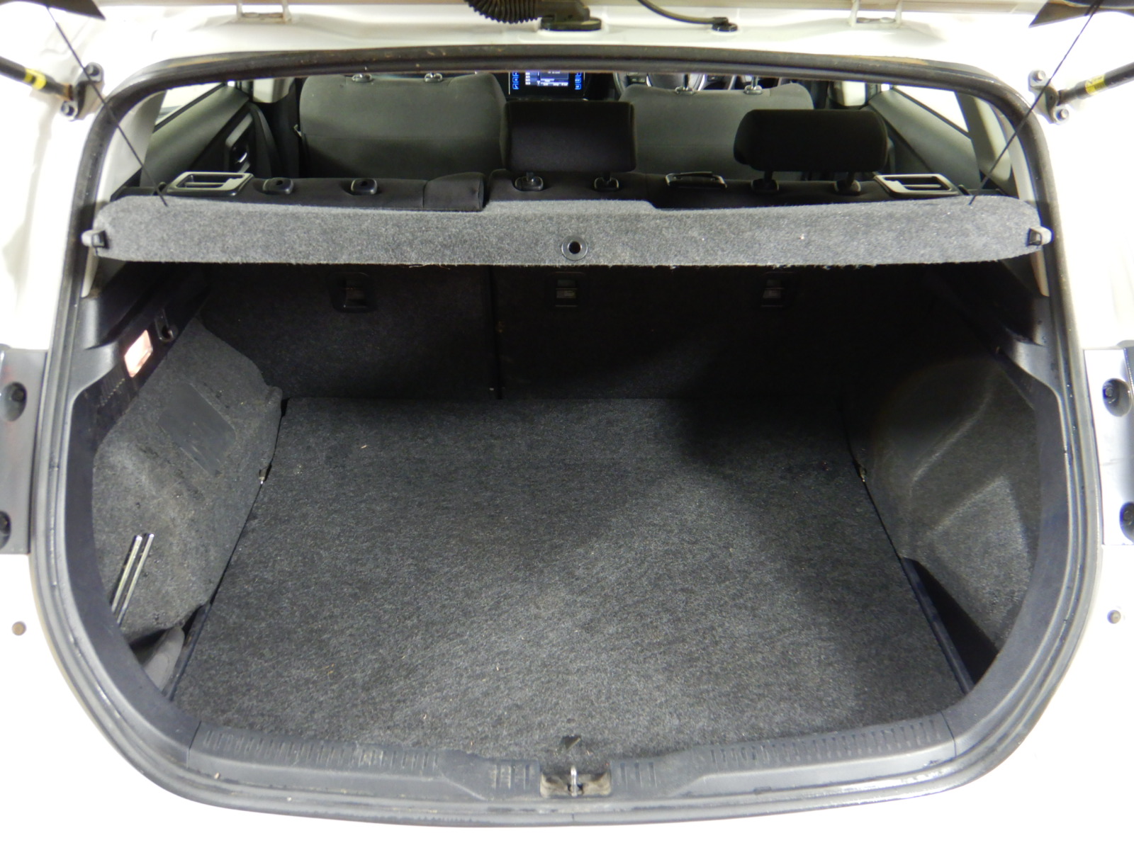 INTEX Dura-Beam Series Single-High Airbed, 2.03L x 1.52W x 1.52Th metres. N