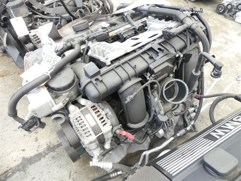 CATPAK Cat Litter Box.