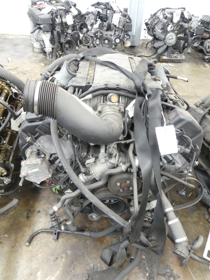 STAR WARS Young Jedi Adventures The Crimson Firehawk, 17-Inch Ship with 2 A