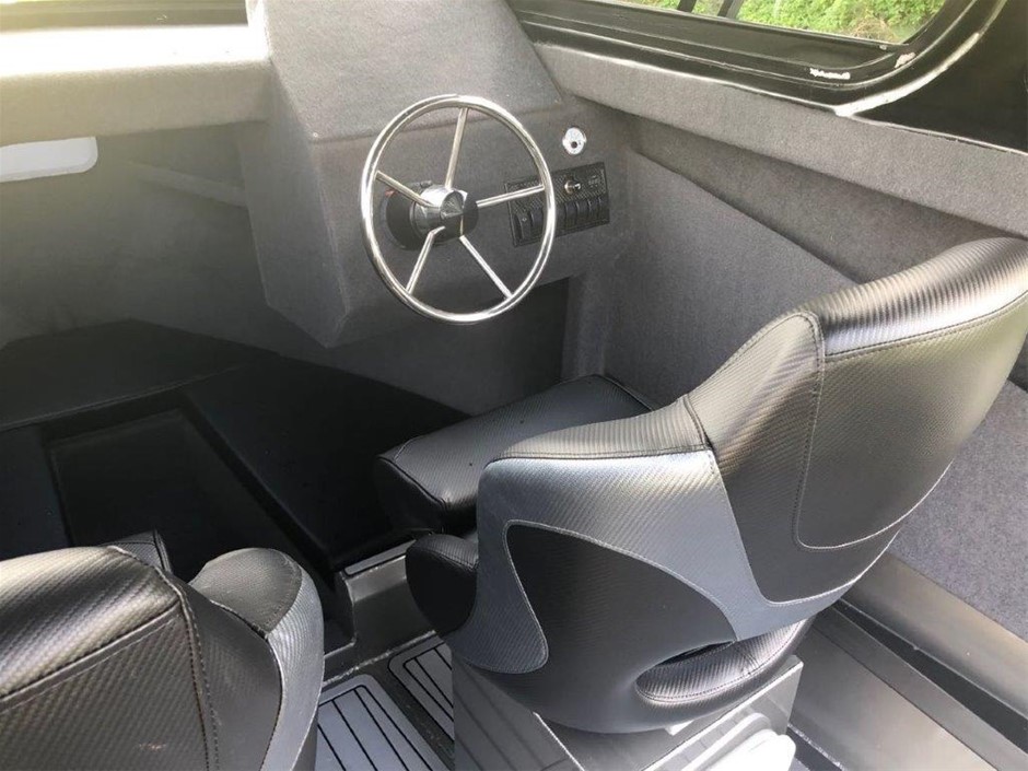 9-10mm Grade AB White Pearl Bracelet.