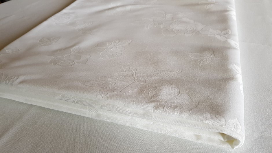 BUNDLE of Adidas Elbow Support and MUELLER Sports Medicine Open Patella Kne