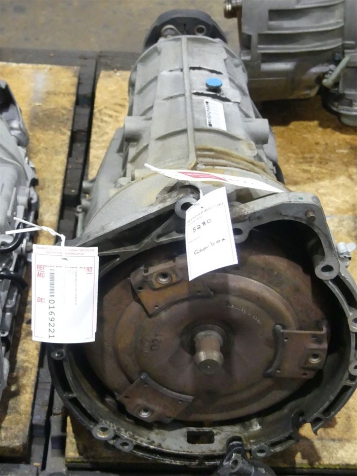 Wolf Blass Red Label Cabernet Merlot (6x 750mL).