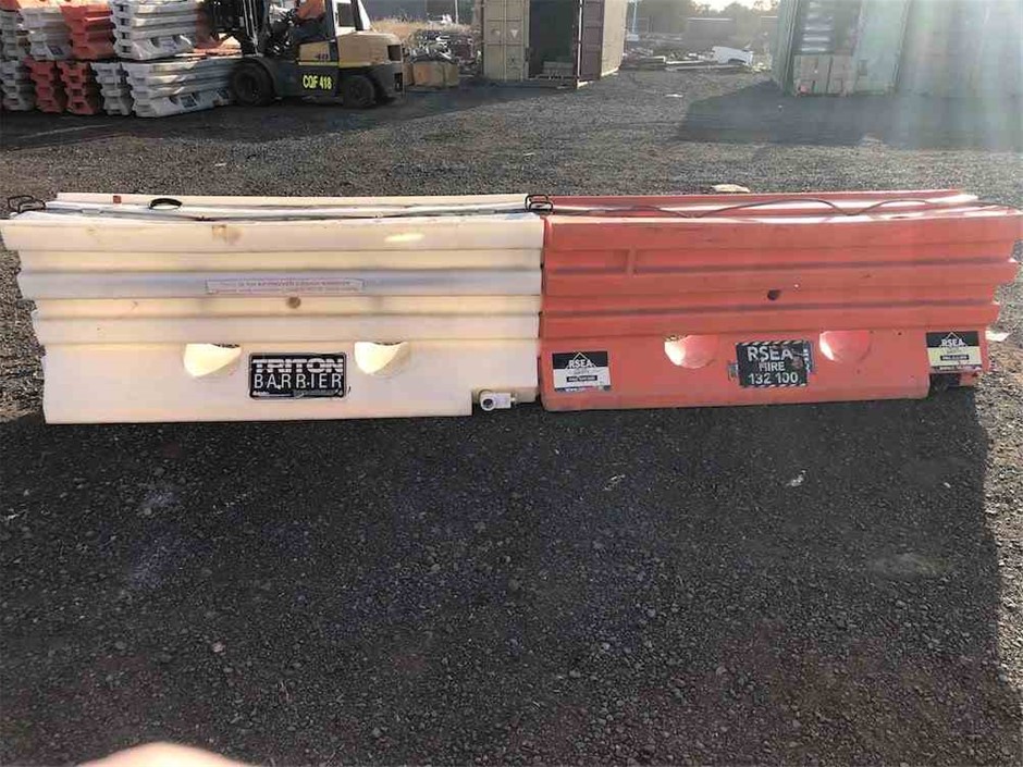 Wolf Blass Red Label Shiraz (6x 750mL), SEA.