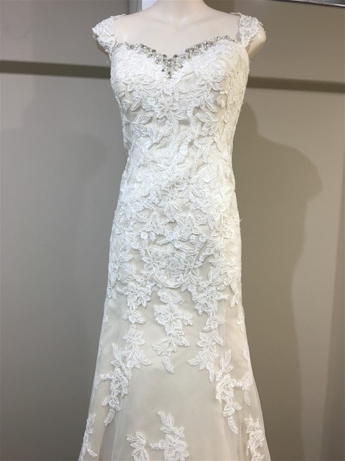 2016 UNC 50c HOLDEN HERITAGE COLLECTION HQ Kingswood COIN ON CARD