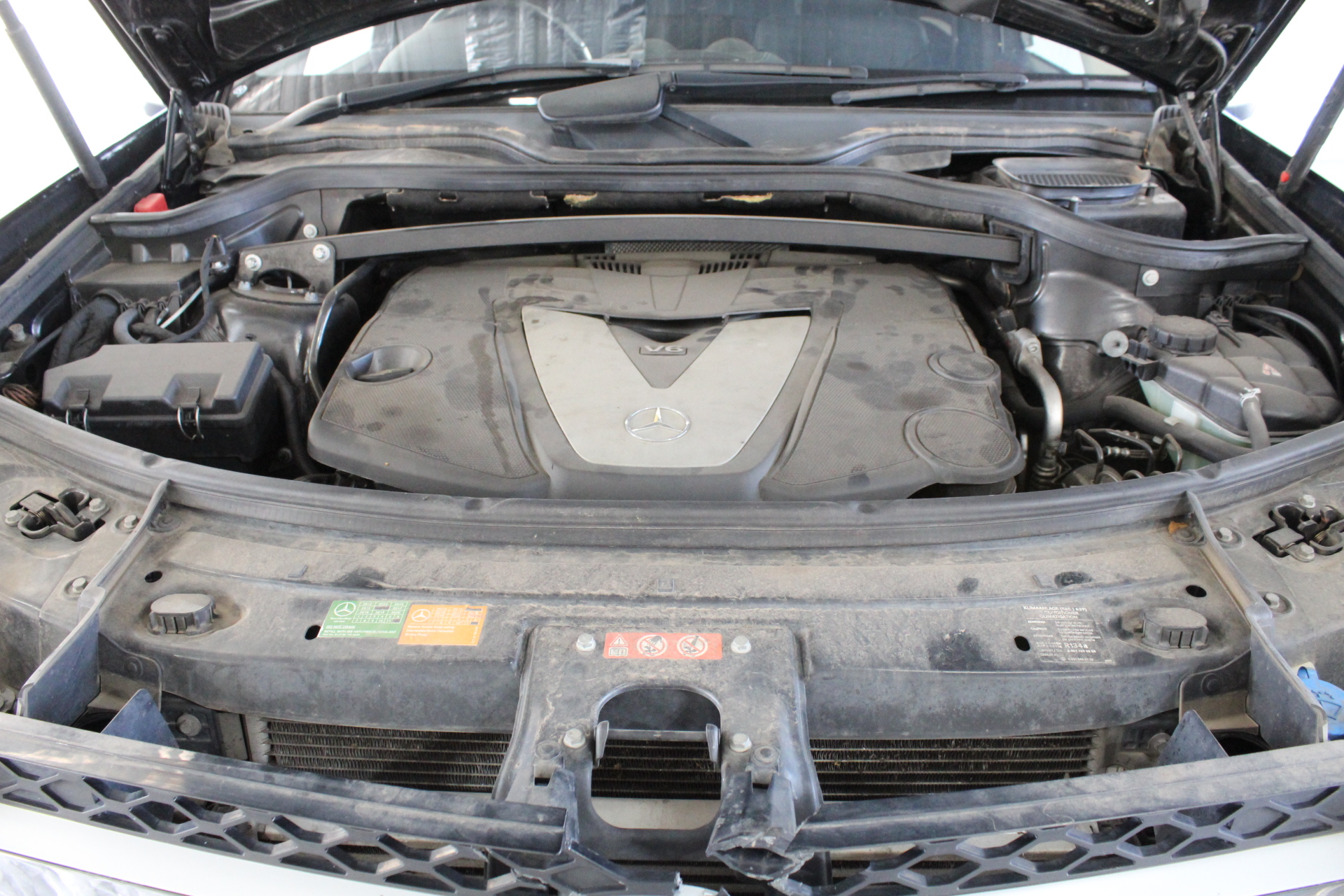 Seppelt The Great Entertainer Chardonnay Pinot Noir NV (6x 750mL).