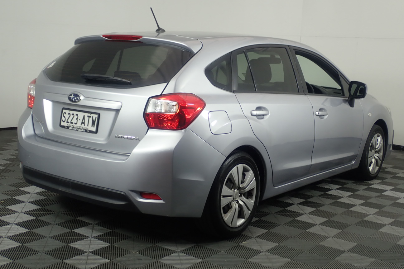 By The Vineyard Mixed Pack Pinot Grigio & Chardonnay (12x 750mL). SEA.