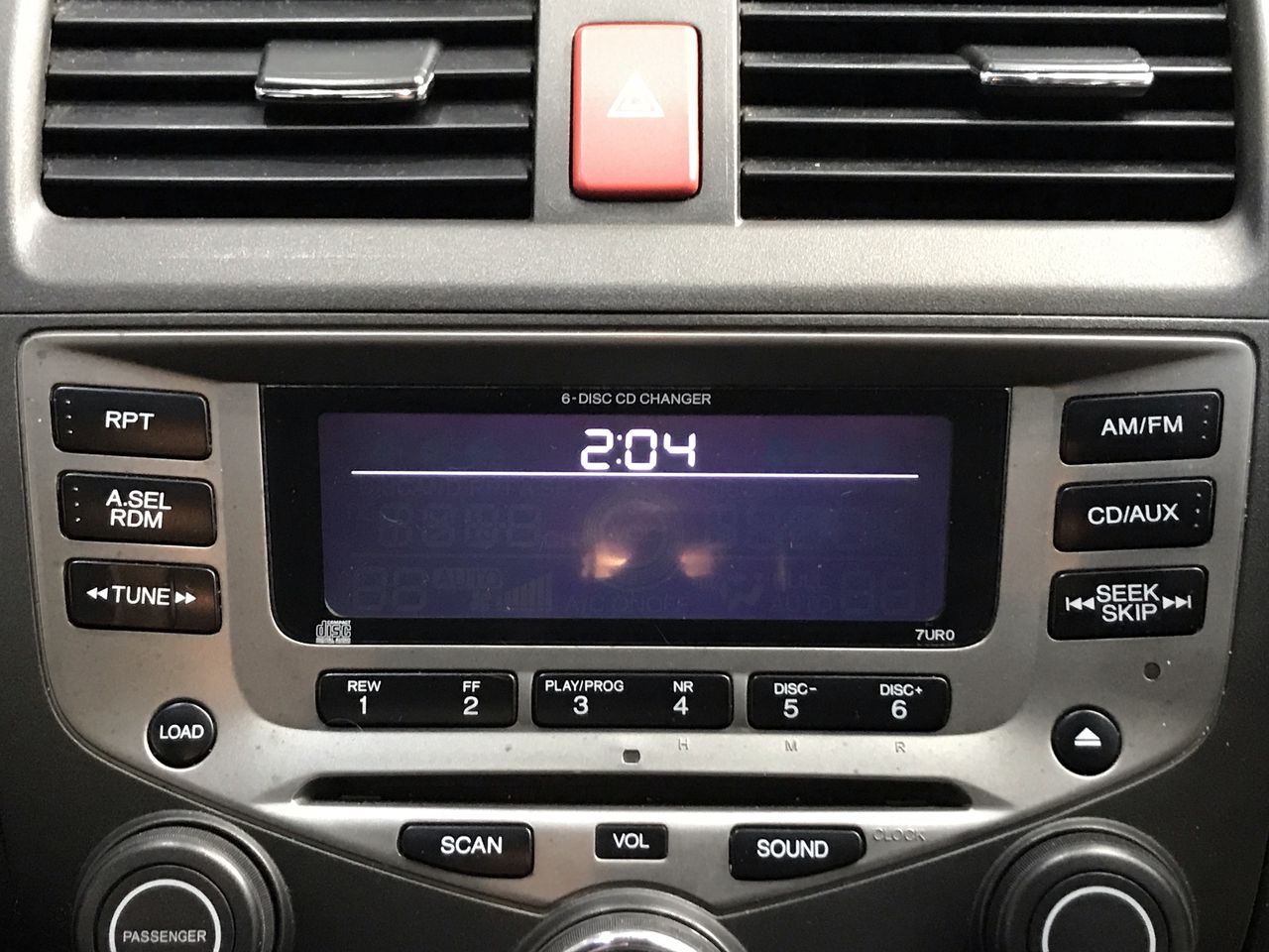 Squealing Pig Mid Strength Sauvignon Blanc (6x 750mL).