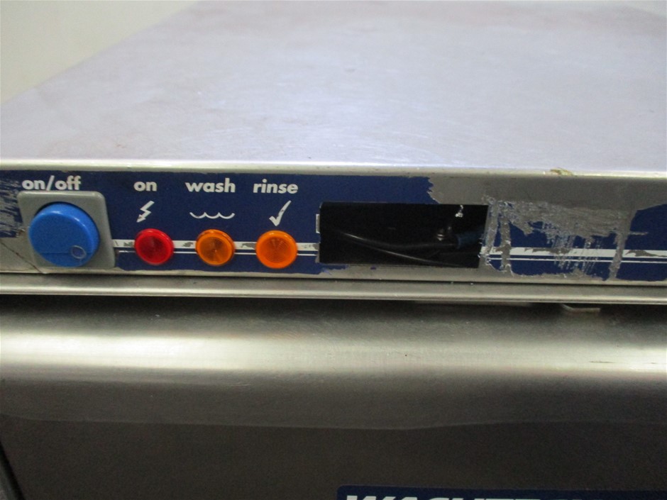 Stainless Steel Lightening Bolt Necklace in Silver