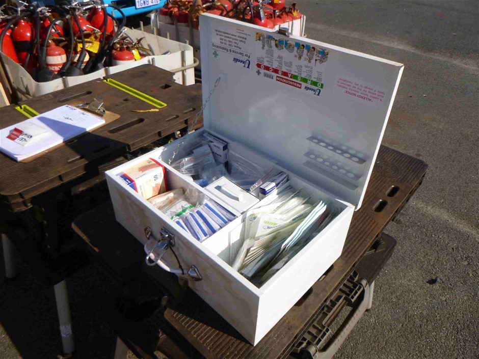 Simulated Diamond Zodiac Necklace - GEMINI