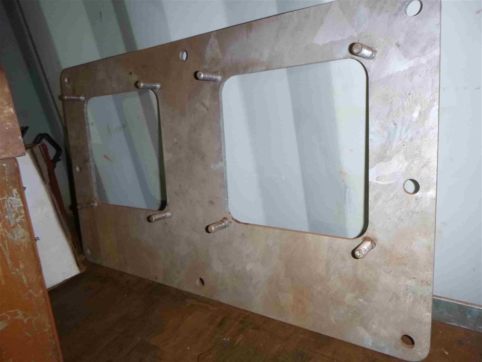 Stainless Steel Hexagon Necklace in Silver