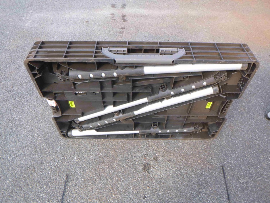 18ct Heavy Yellow Gold Plated Curb Chain Bracelet - 4.5 inches