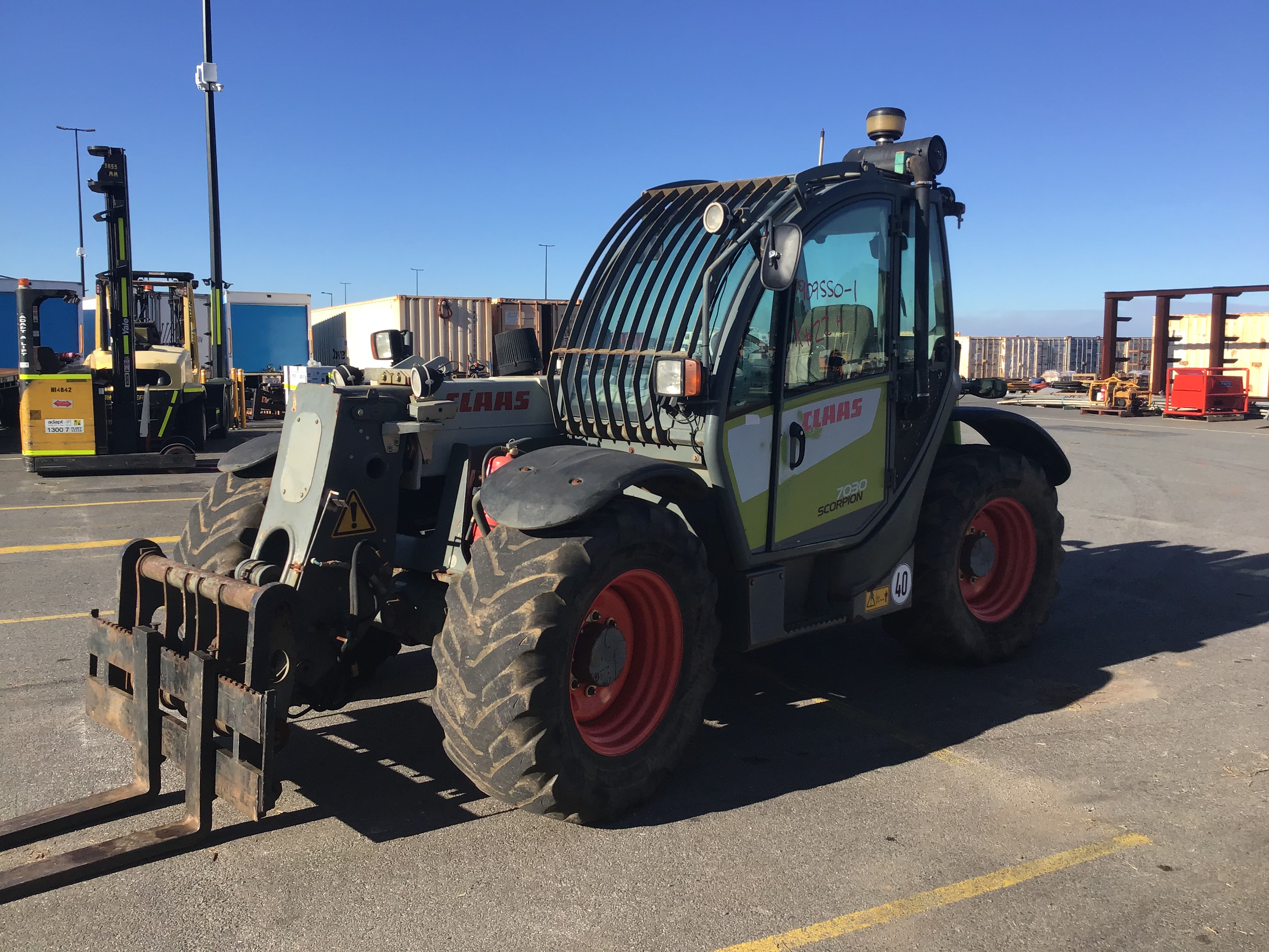 Stunning Rhodium Plated Simulated Diamond Ring - US Size 7