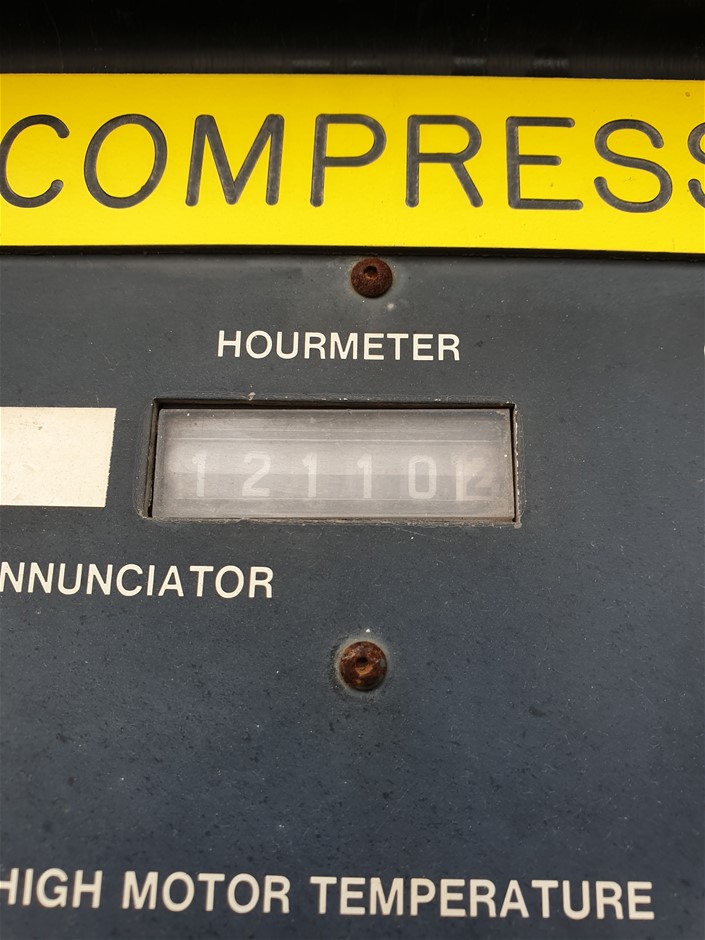 RIP CURL Boy's Mirage 3-2-One Ultimate 18" Boardshorts - Black, Size 8. RRP