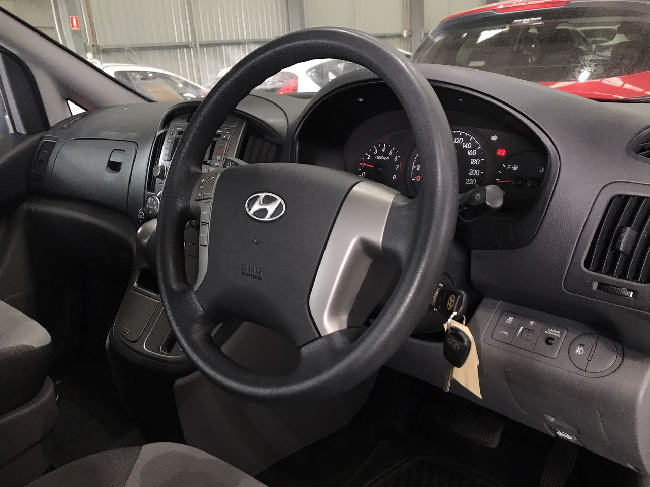 JACHS Men's Chambray Shorts, Size 40, 98% Cotton, Blue Geo.  Buyers Note -