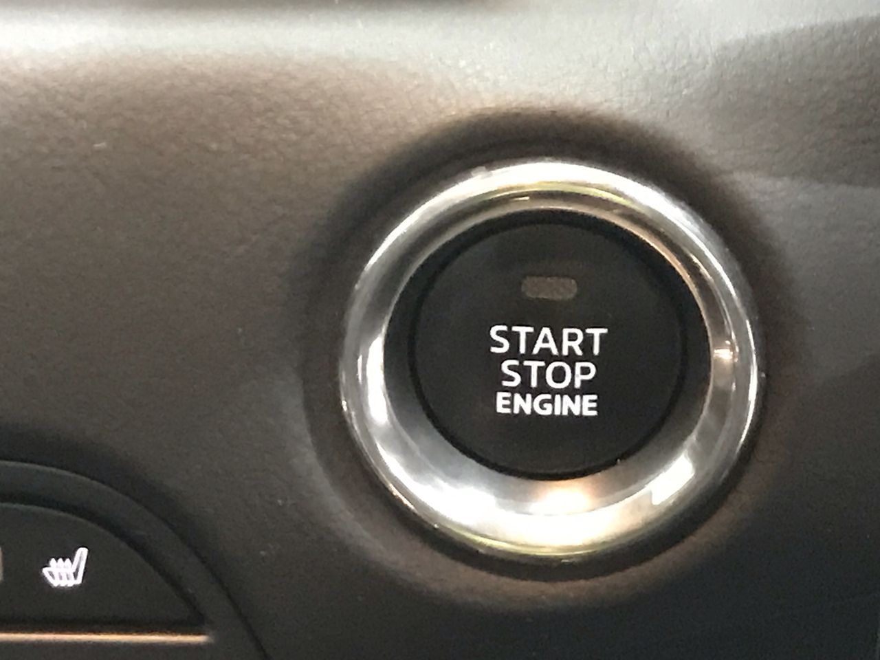 CHAMPION Mens Graphic Demand 9" Shorts, Size S, Black, ATXNG.  Buyers Note