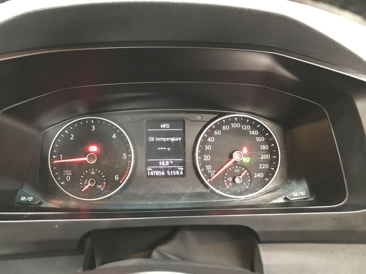 2014 BMW 3 Series 320i F30 Automatic - 8 Speed Sedan