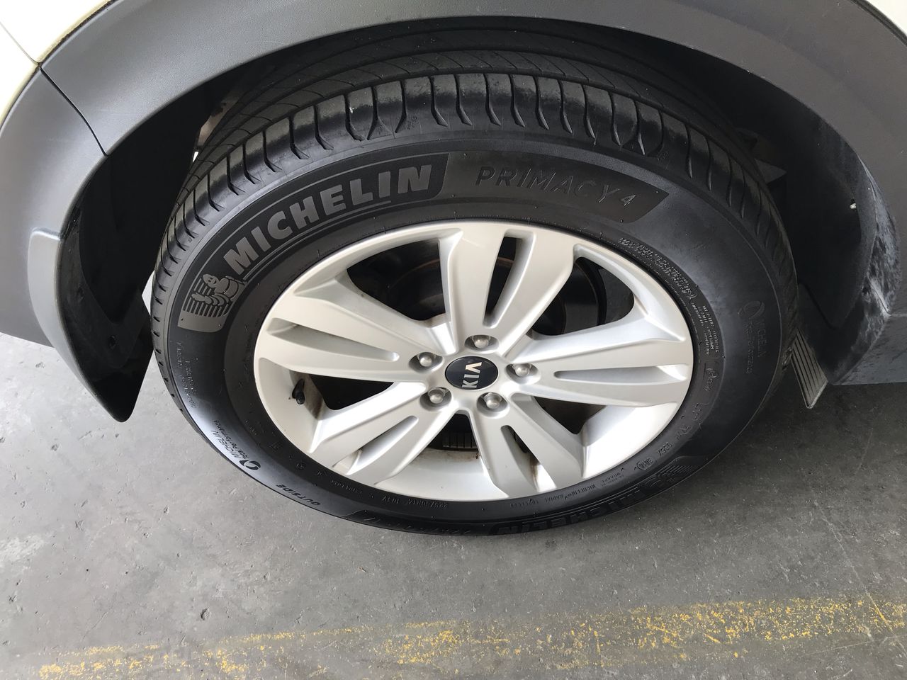 0.20 Carat White Natural Princess cut diamond