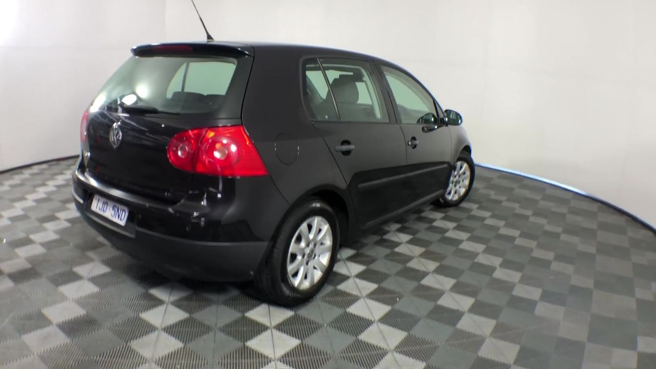 2023 $2 Matilda Light Green Coloured two dollar FIFA Soccer Coin Queen New