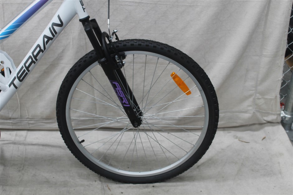 5 x Brass / Copper Laboratory Sieves – 200mm Dia