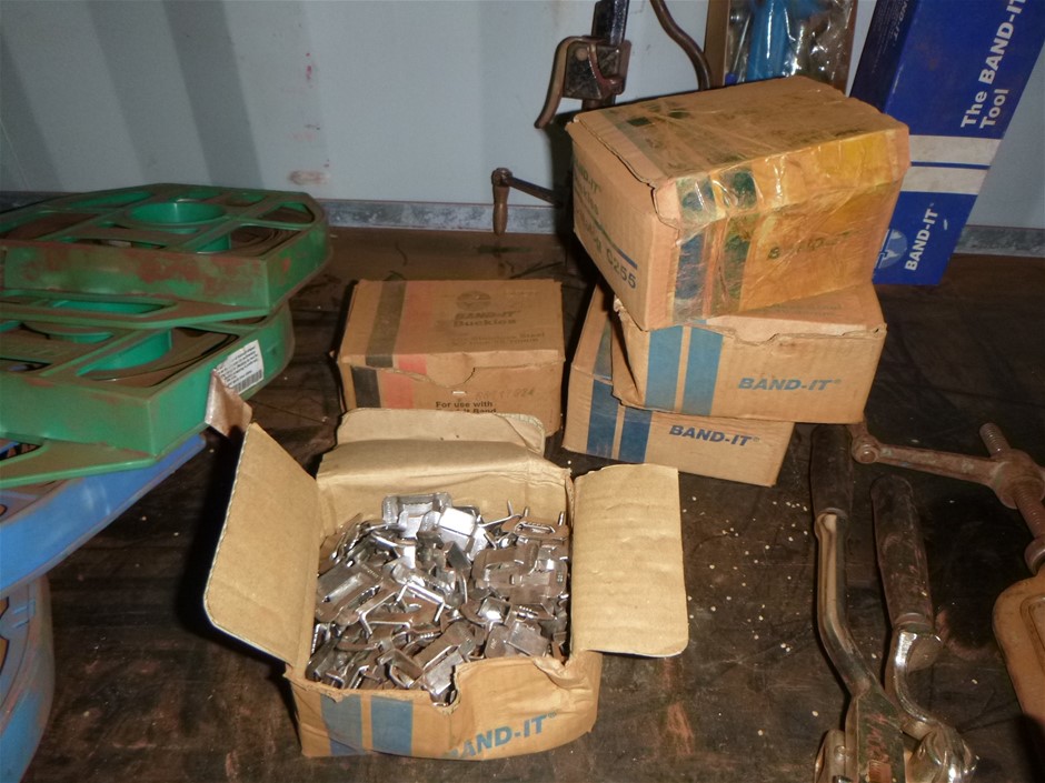 Basedow's B3 John Oscar Shiraz 2010 (6x 750mL) Barossa