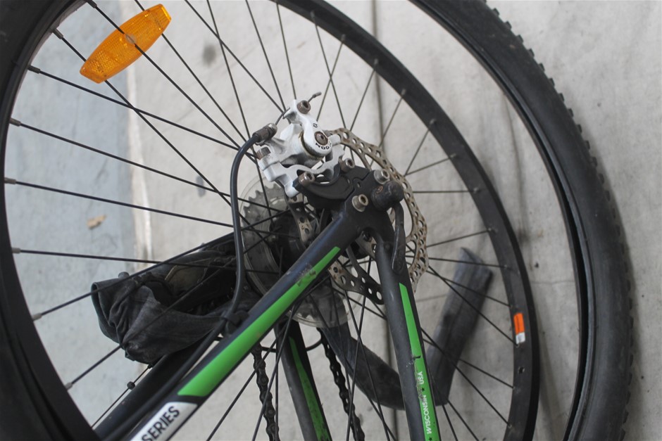 Roberts Estate Shiraz 2023 (12x 750mL) SEA