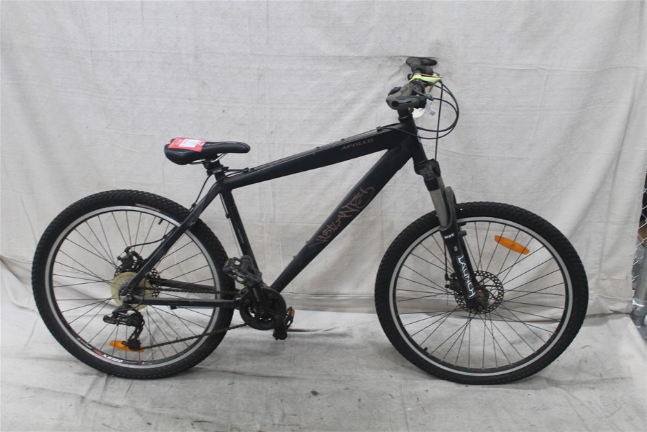 De Bortoli `The Accomplice` Chardonnay (12x 750mL), NSW.