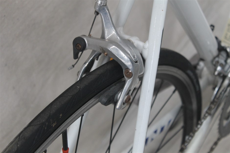 Wolf Blass Zero Alcohol Sparkling Cuvee NV (6x 750mL).