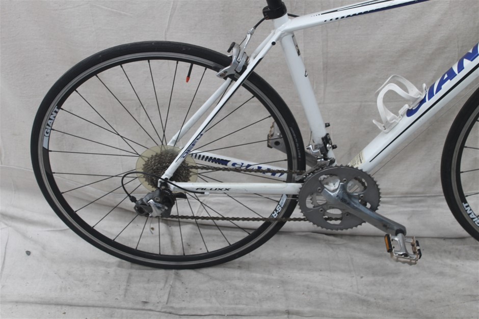 Yellowglen Liquid Fizz Cuvée Rosé NV (6x 750mL).