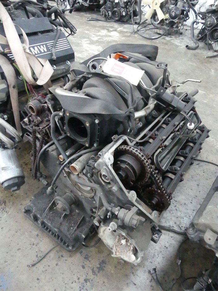 Two 0.44 Ct Oval Emerald Gemstone