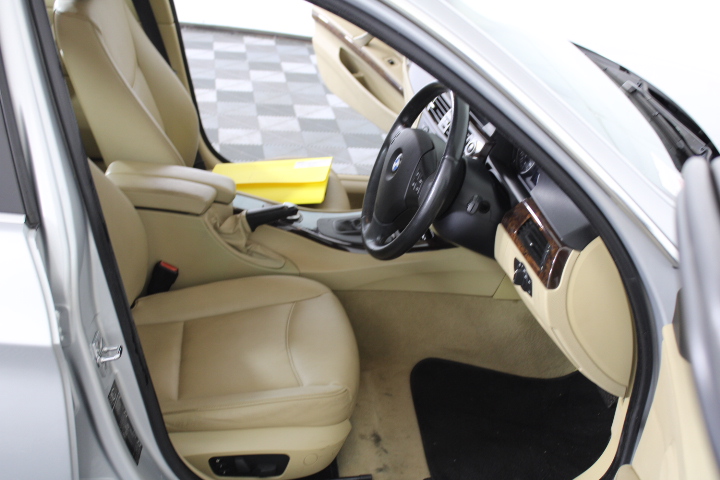 BREVILLE The Easy Wave 25L Inverter Microwave, Black Stainless Steel, LMO42