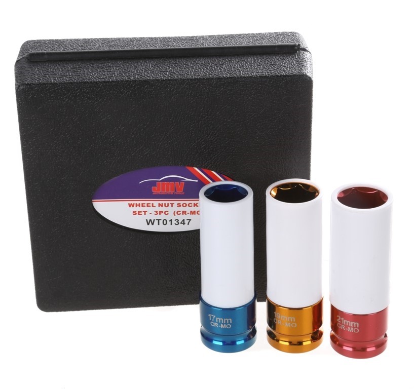 3 x TIMOTEI Hydrating Conditioner Coconut Milk & Aloe Vera, 300ml.