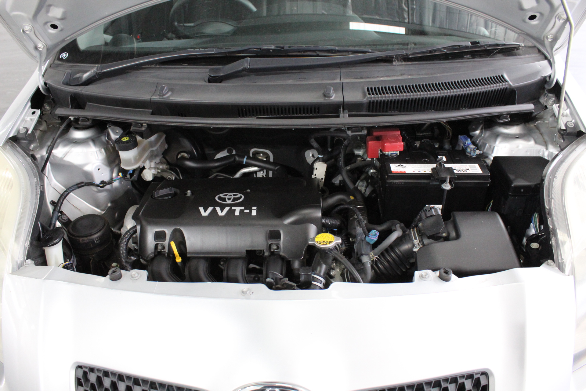 RAZER BlackShark V2 Wired Gaming Headset with USB Sound Card, Black. NB: Us