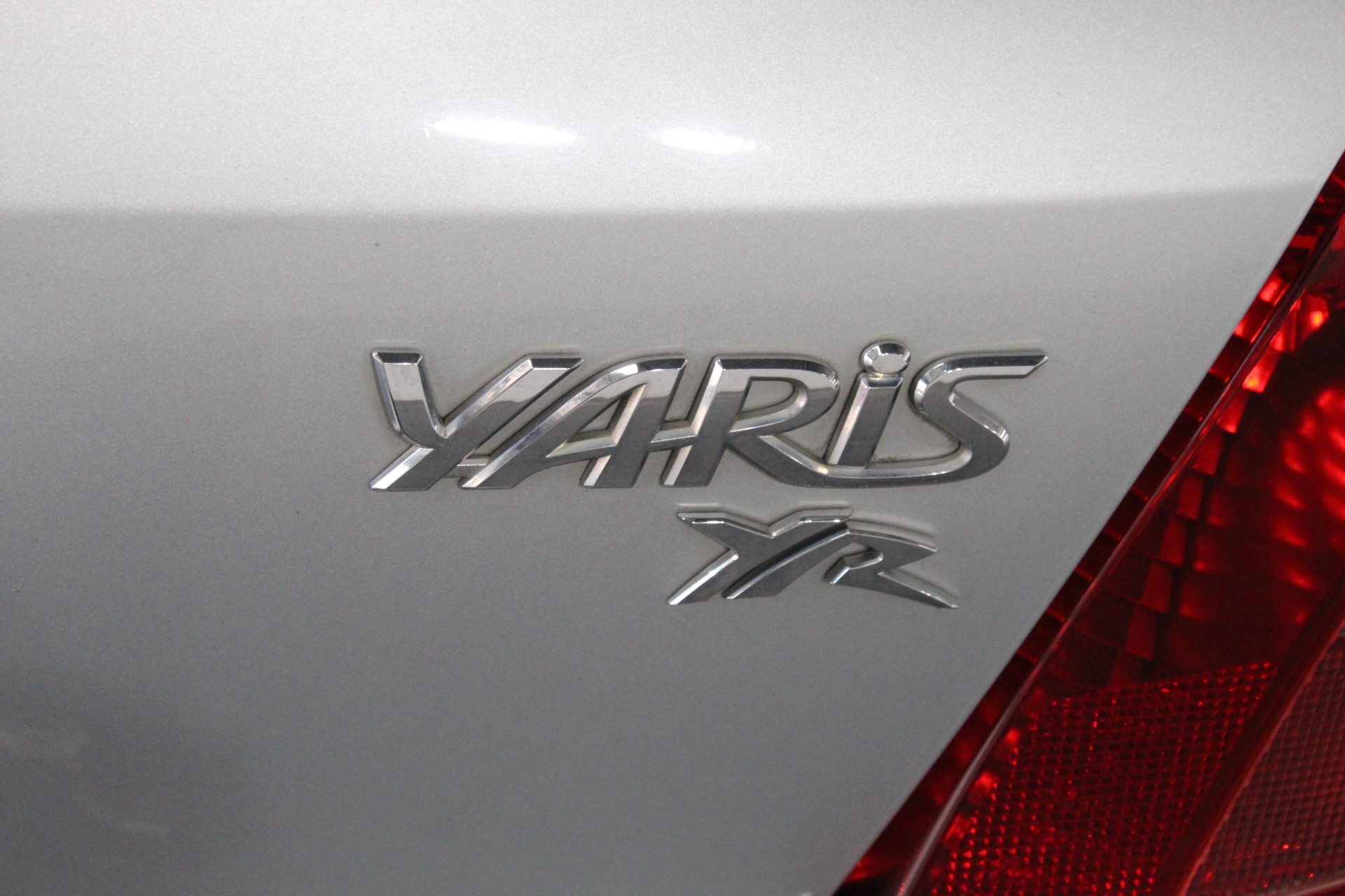 KODAK Mini 2 Retro Portable Instant Photo Printer Yellow. NB: Unable To Con