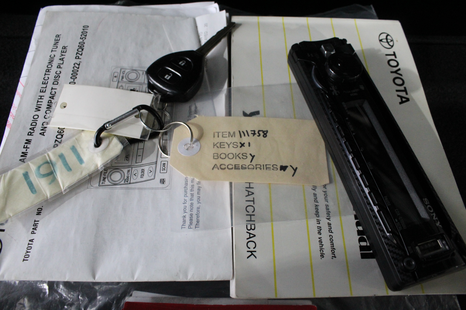 2 x LOGITECH 2 2 M350s Pebble Mouse, Tonal Graphite, White.