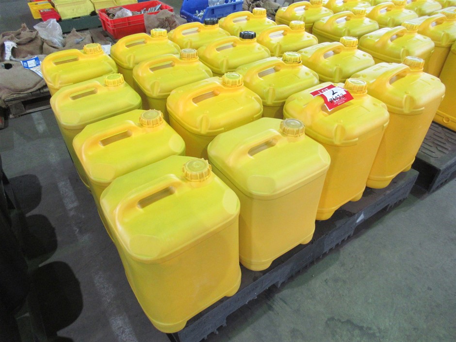 11 x LOGITECH Wired Mouse M90 Black. NB: Sealed.