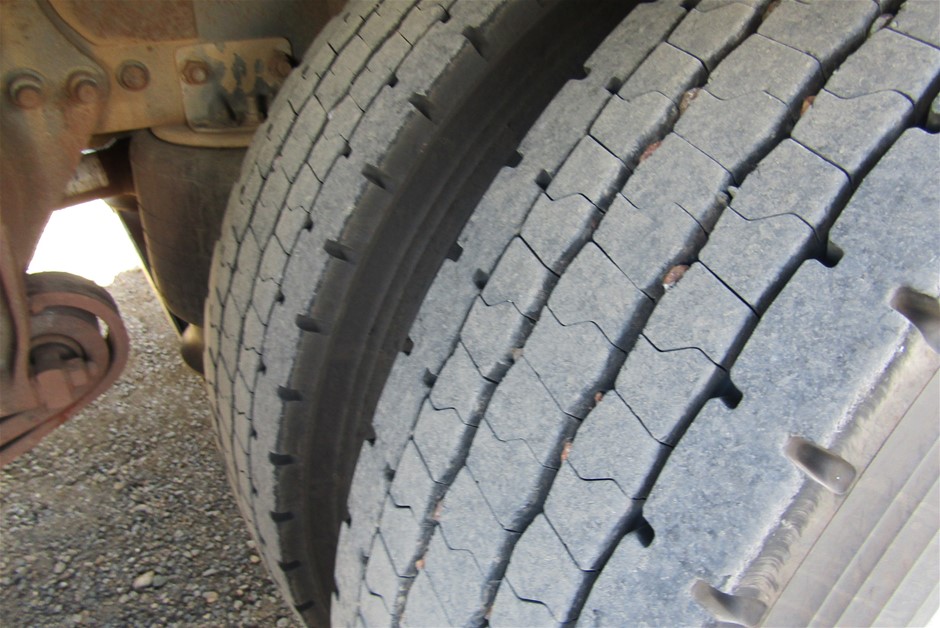 #1A 9K ROSE GOLD INITIAL 'V' NECKLACE 38+5cm