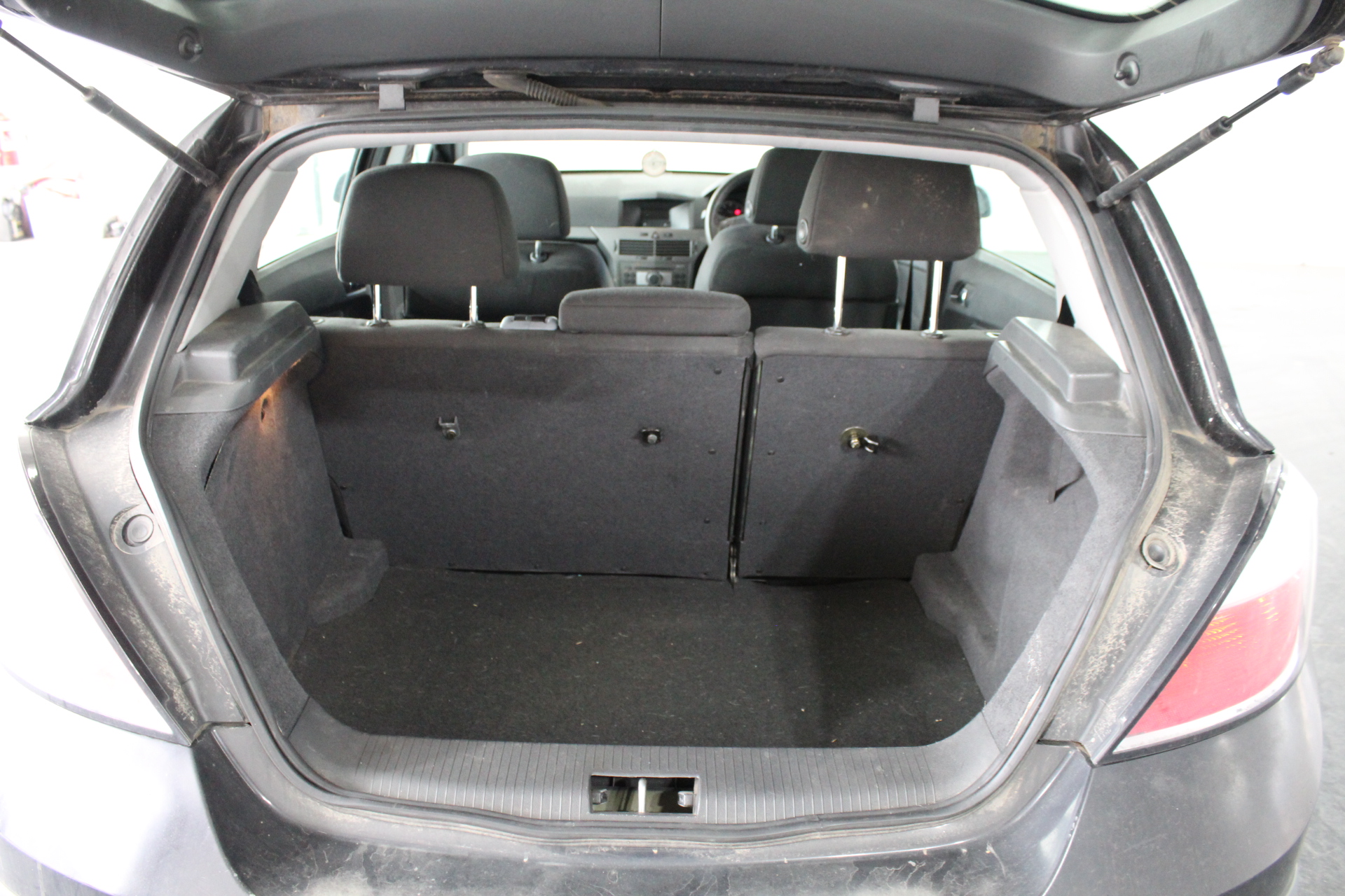 Jules Roy Pinot Noir 2024 (6x 750mL), France.