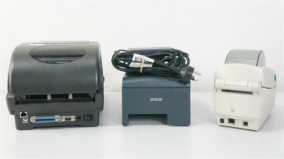 TRANSFORMERS BWVS-08 Ghost Starscream vs. Haunted Waspinator 2-Pack.