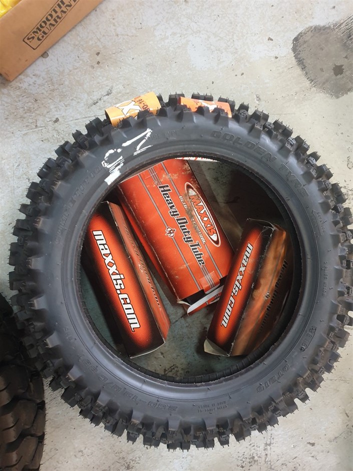 OXO Good Grips Little Herb and Salad Spinner, 20 cm / 2.7 Litre.