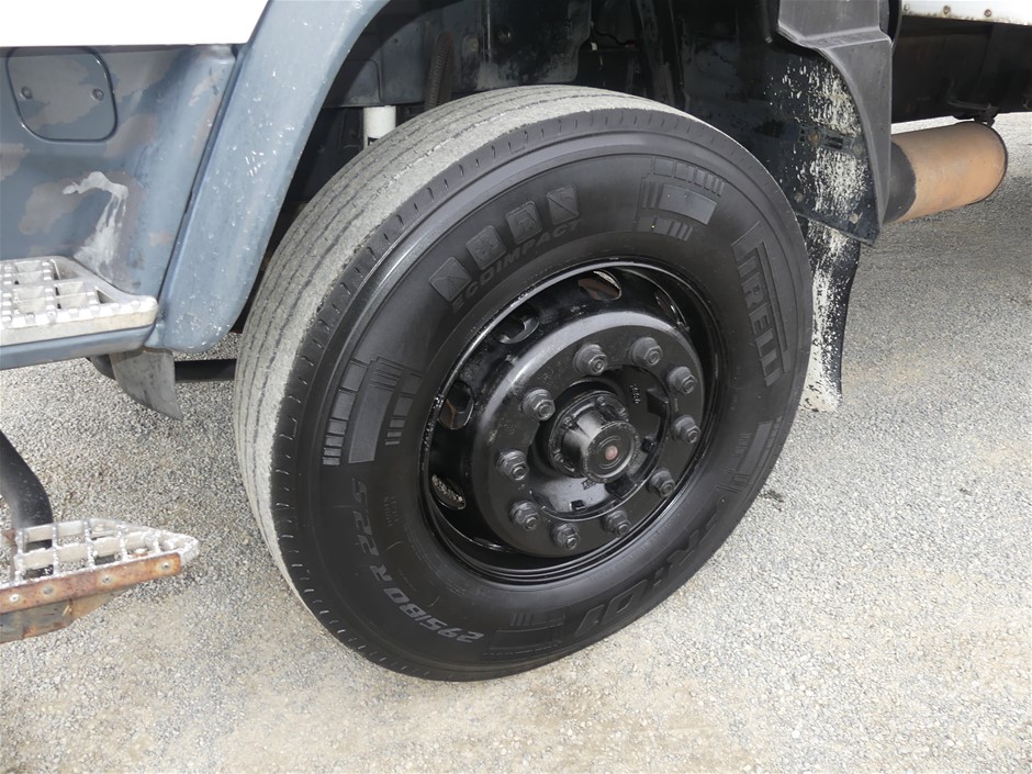 REMINGTON Pro-Air Turbo Hair Dryer Includes Diffuser & Round Brush, Black &