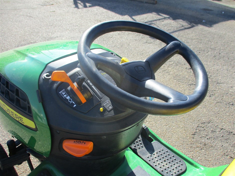 De Bortoli `Sacred Hill` Sparkling Brut NV (6x 750mL), Riverina, NSW.