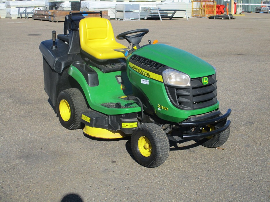 Lindeman's Bin 95 Sauvignon Blanc (6x 750mL).