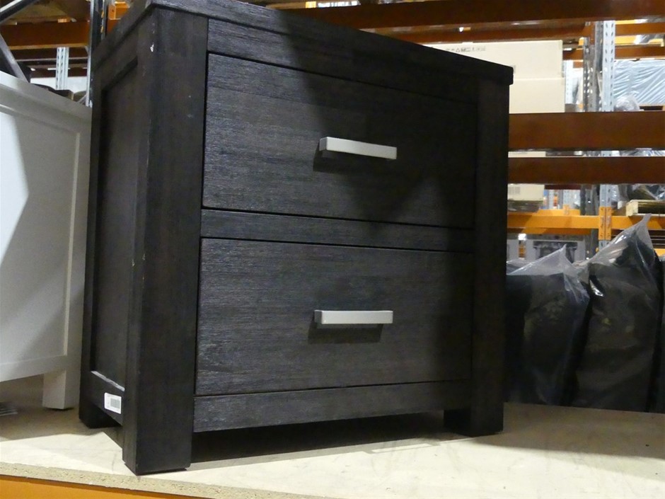 Wolf Blass Red Label Cabernet Merlot (6x 750mL).