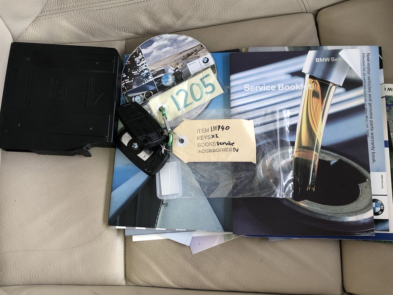 6-7mm White Pearl & Rhinestone Real 18k Gold Plated Bracelet