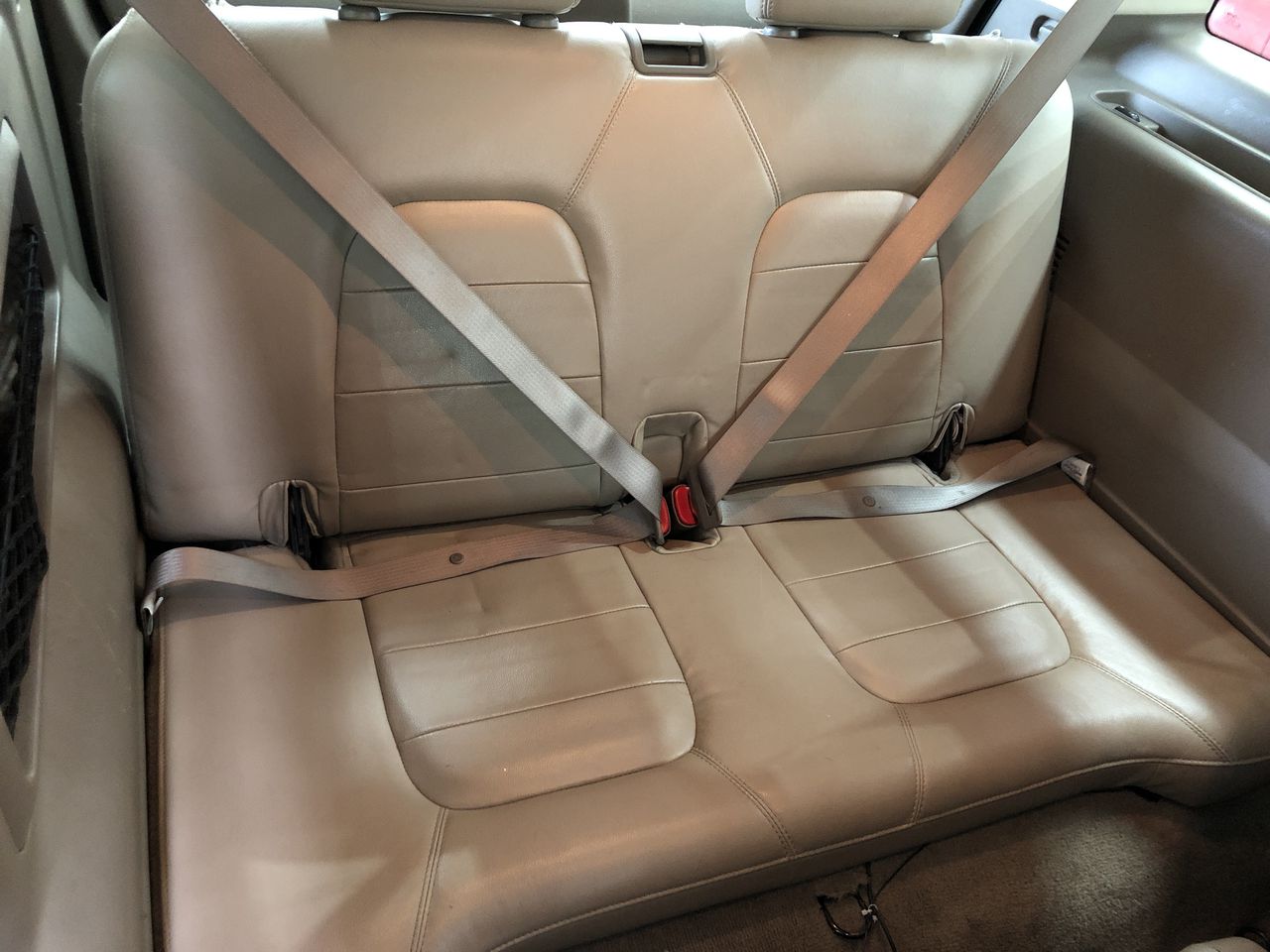 5 Packs Of Cable Ties Each 100pcs, 4.8mm x 200mm, White.