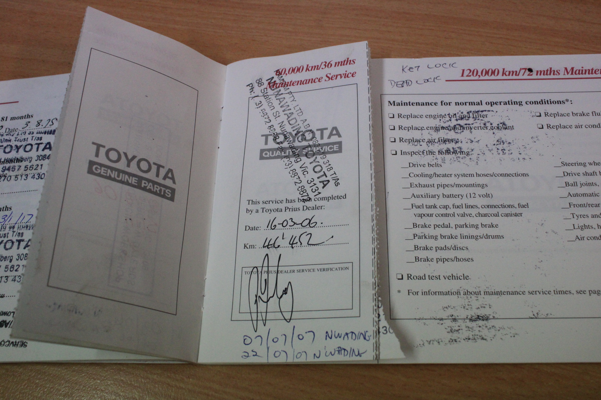 FENDER Compact Speaker Stands, with Bag.