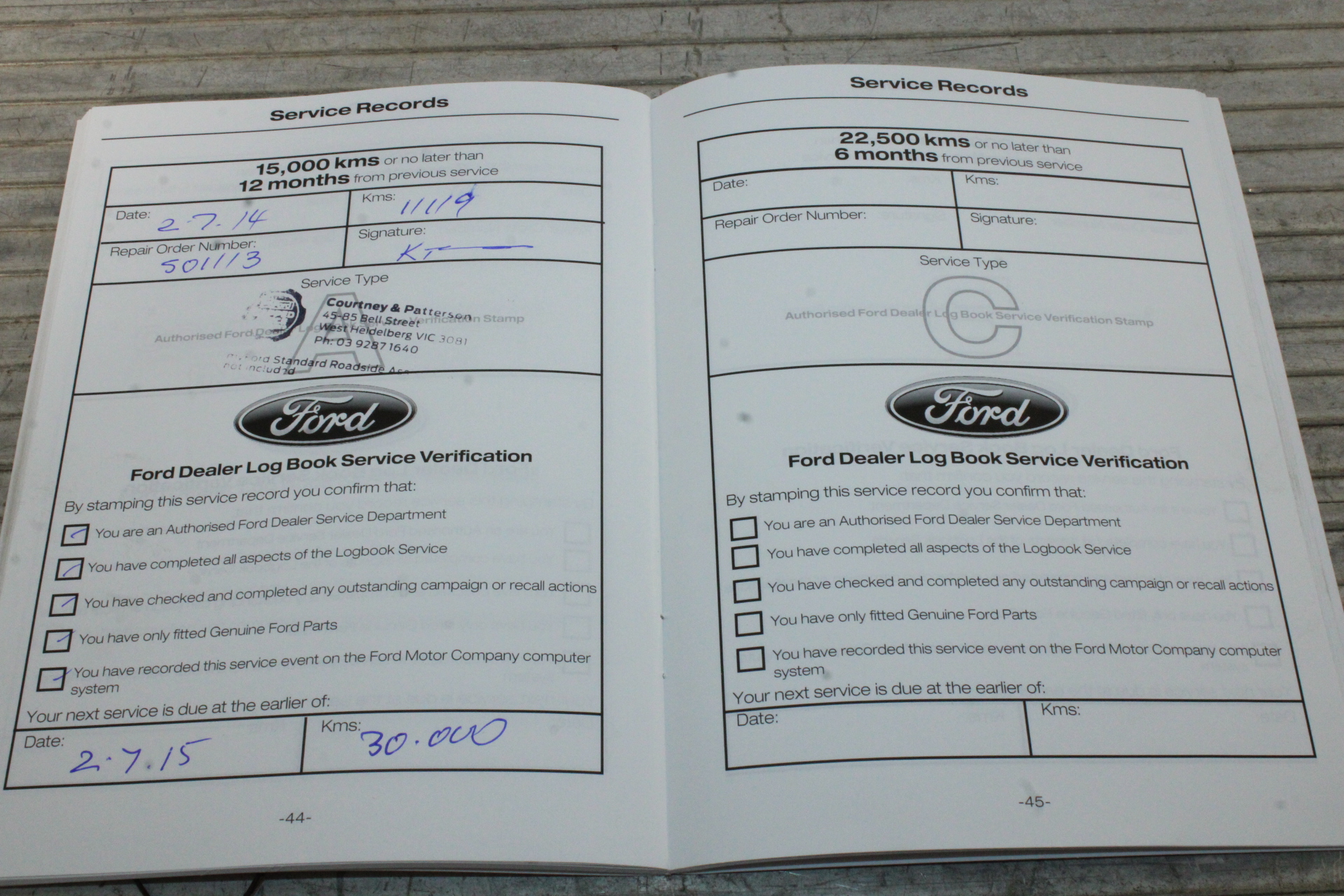 3 Packs of 5 x VOREL Sanding Belts, 75x533 mm, P60.